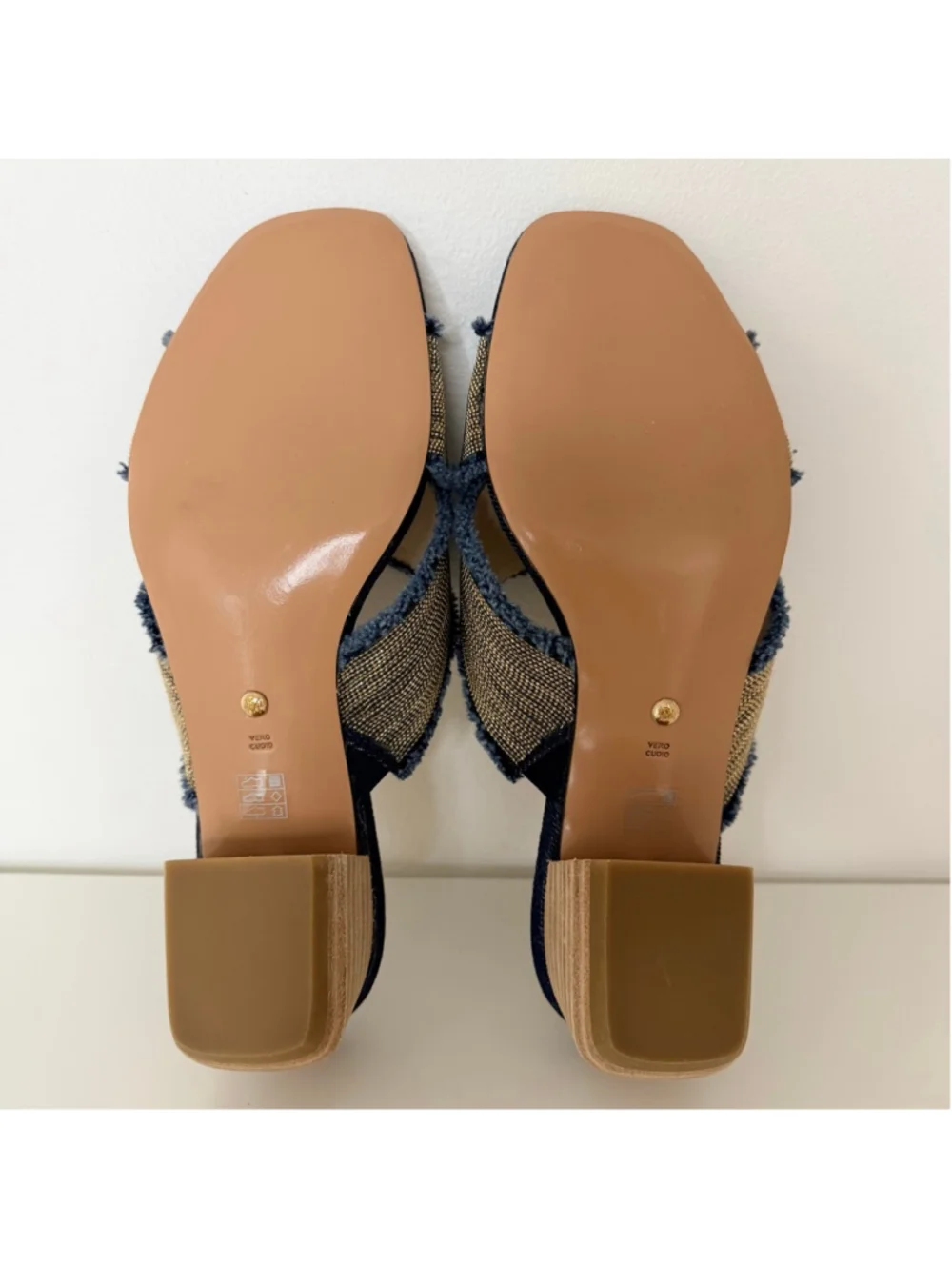 PELLE MODA Tash Chain Slide Blue Denim Block Heel Sandals Women's Size 7.5